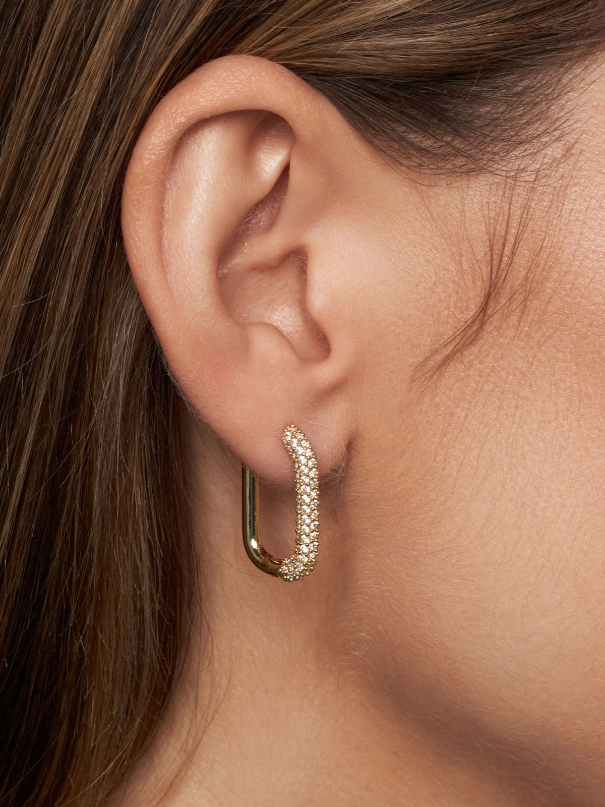 A&C OSLO ÖRHÄNGEN BRASS OVAL HOOP_96514.jpg