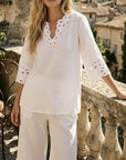 BLUS FLOWY EMBROIDERY WHITE_111157.jpg