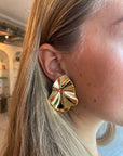 BOW19 DETAILS ÖRHÄNGEN LIP GOLD_93912.jpg
