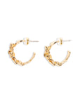 BOW19 ÖRHÄNGEN HAMMERED HOOPS GOLD MEDIUM_77657.jpg