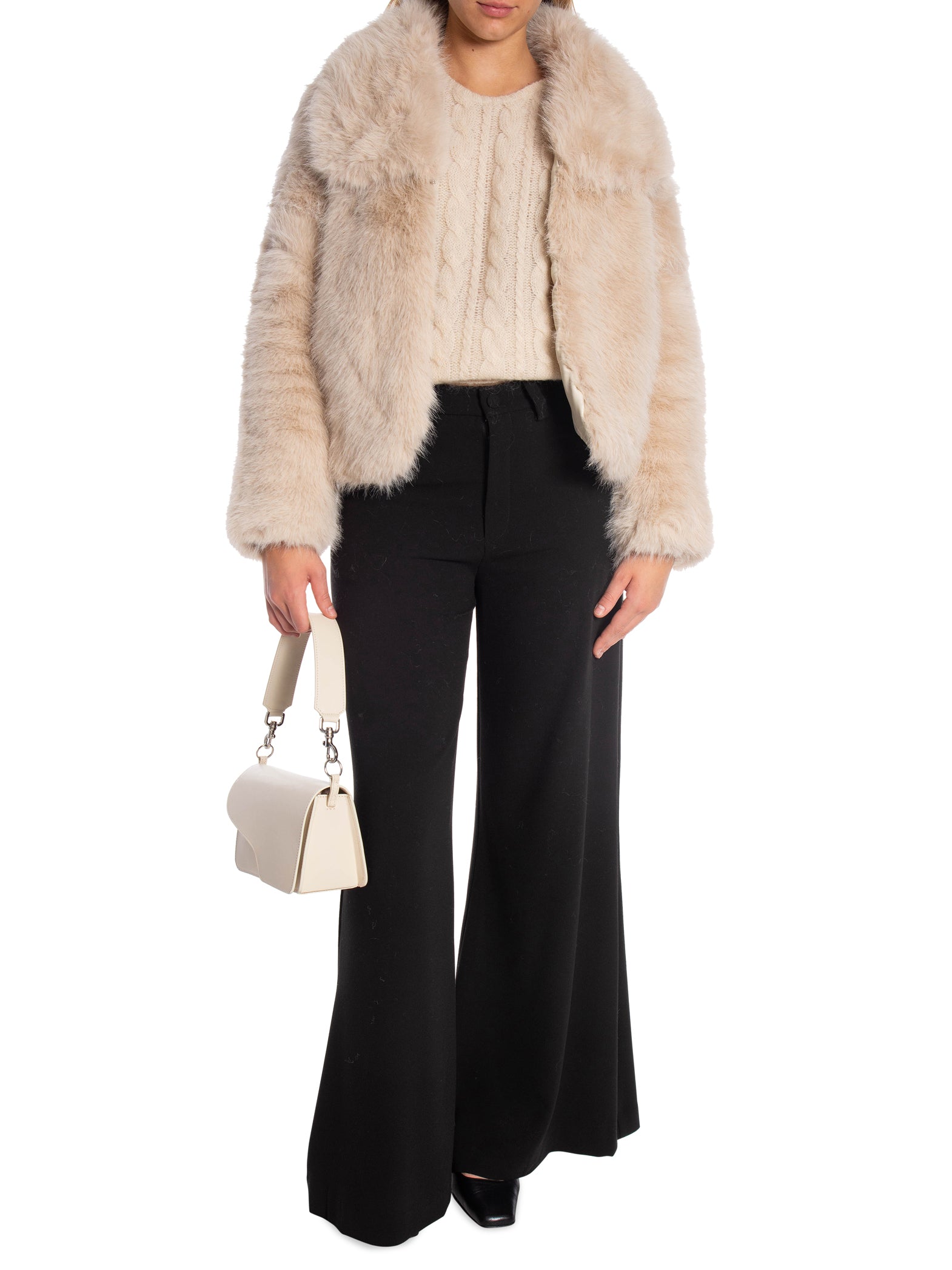 COPPEROSE JACKA SHORT FAUX FUR BEIGE_91455.jpg