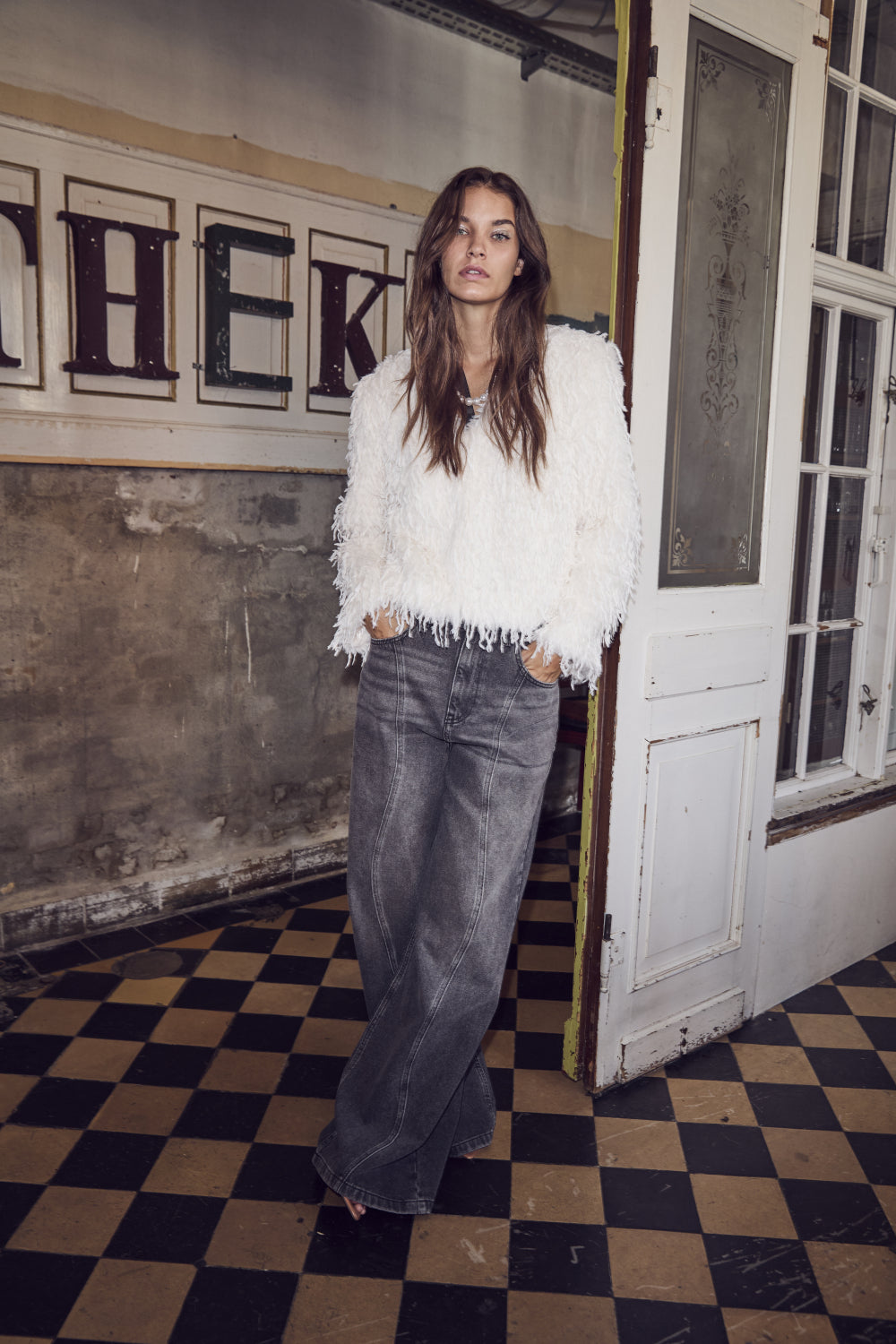 CO\'COUTURE JACKA FEATHER FAUX FUR OFF WHITE_93700.jpg