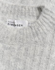 KAREN BY SIMONSEN TRÖJA ROMA WIDE KNIT PEARL BLUE_90464.jpg