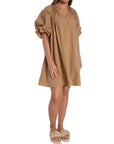 KLÄNNING VOLUMINOUS TIERED RUFFLE SLEEVE SHORT CAMEL_109706.jpg