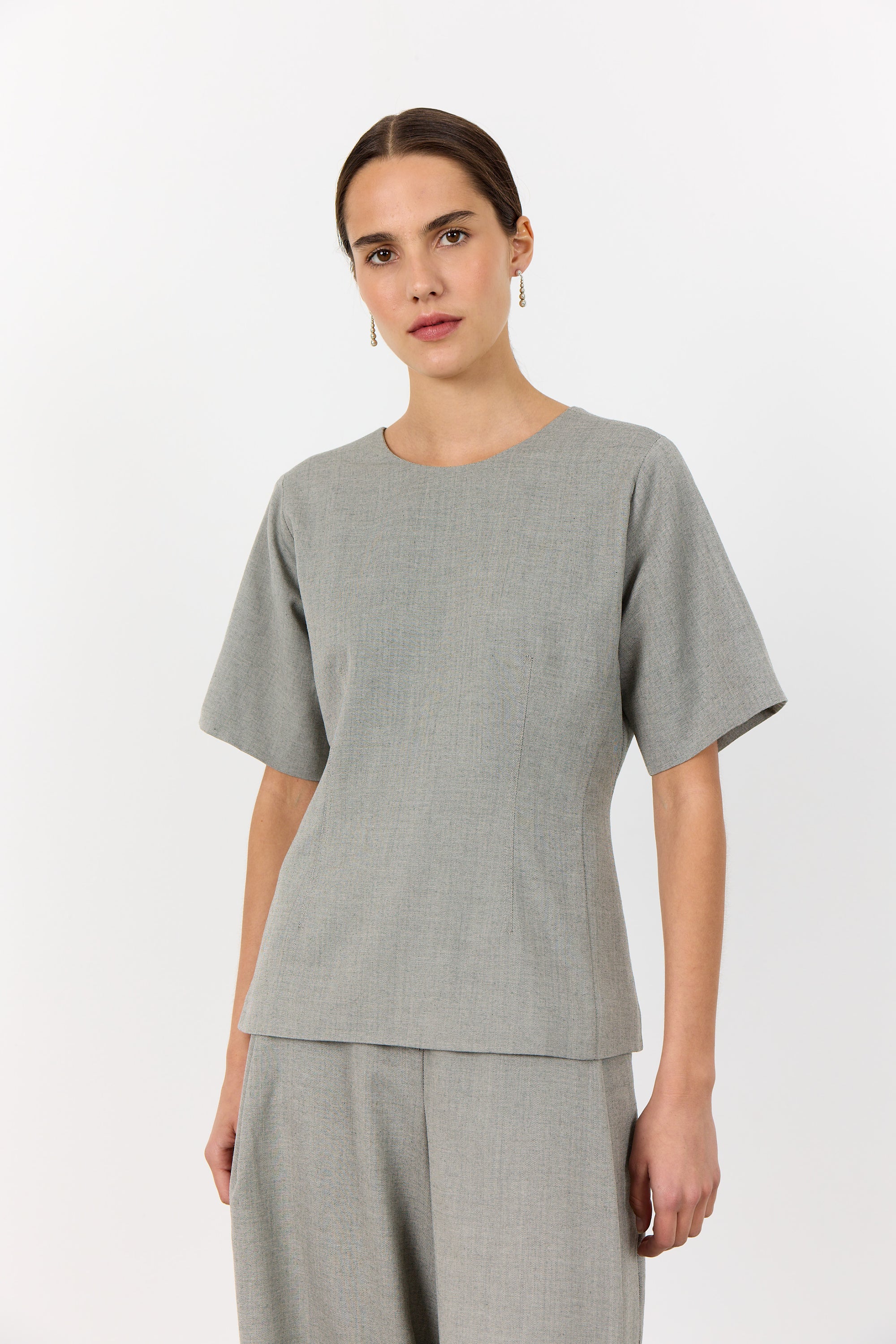 LEVETE ROOM TOPP NELLY 2 LIGHT GREY MELANGE_100580.jpg