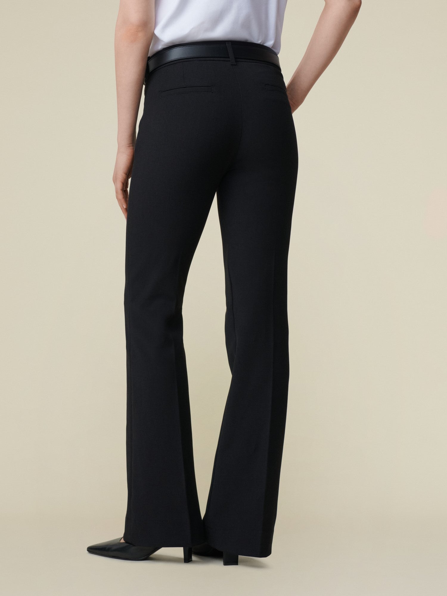 LOIS BYXA SILVIA SUPLE BLACK_100395.jpg