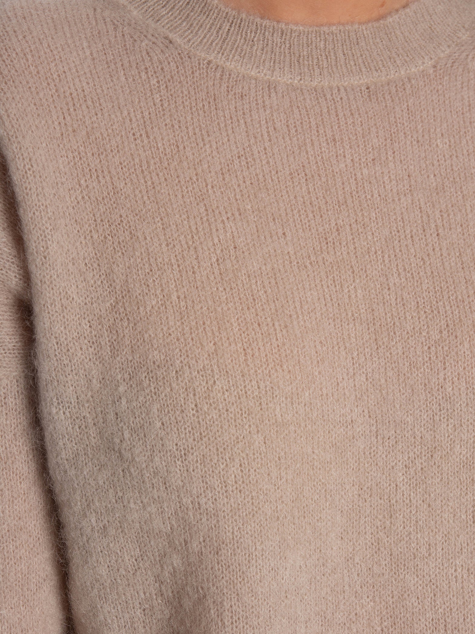 MAËLYS PARIS TRÖJA ROUND NECK BEIGE_93671.jpg