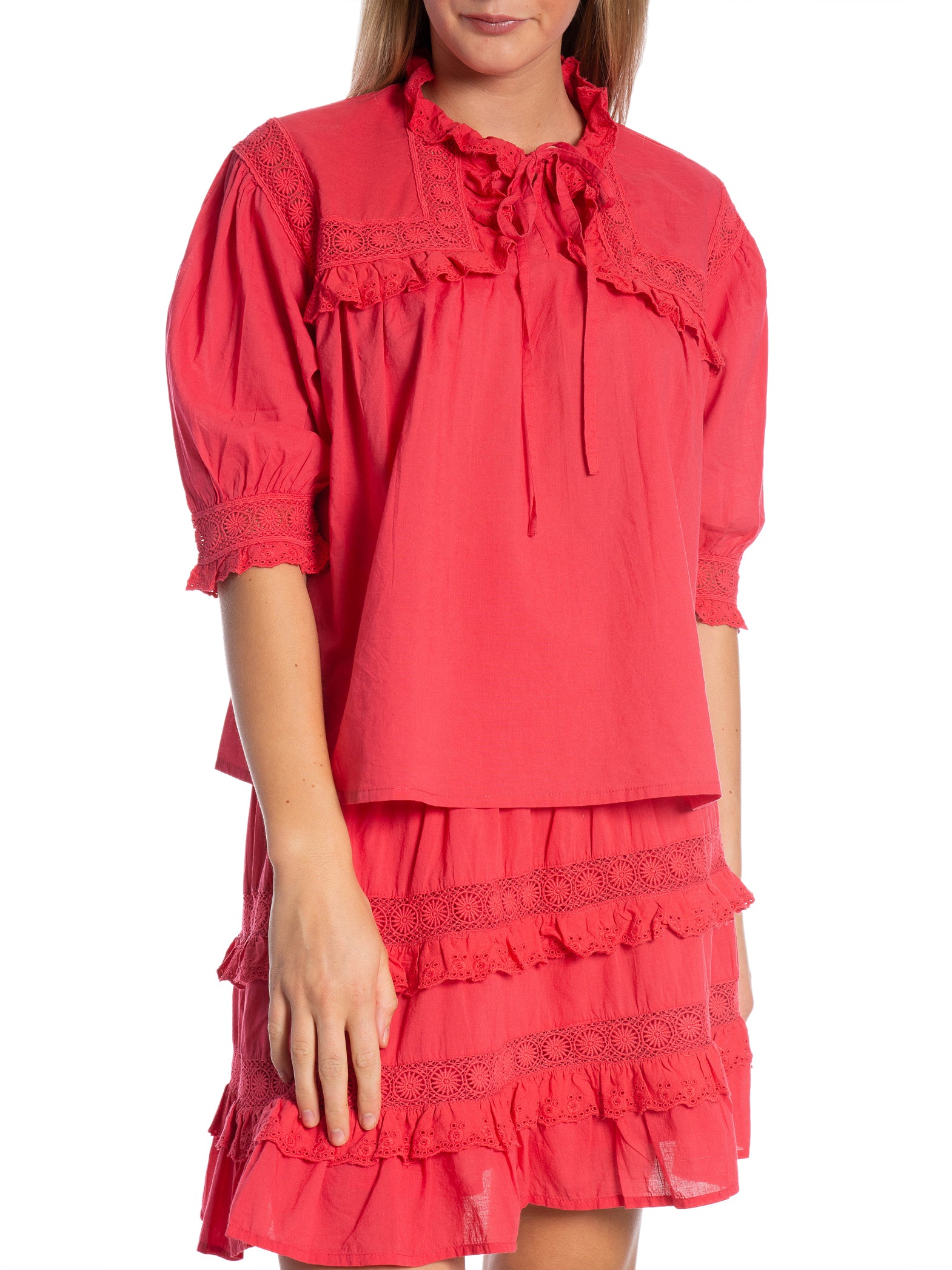 MBYM BLUS GERLINA SHORT MERLLITA RED CANDY_98146.jpg