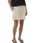 MY ESSENTIAL WARDROBE SHORTS JANNIE OATMEAL W. BLACK_109949.jpg