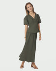NEO NOIR BLUS IRINA POPLIN ARMY_110283.jpg