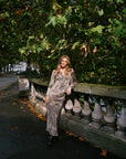 NEO NOIR BLUS ISTANA FLOATING WAVE DARK SAND_93270.jpg