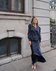 NEO NOIR BLUS ROSSLYN HEAVY SATEEN MIDNIGHT BLUE_112424.jpg
