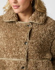 NEO NOIR JACKA CASTOR FAUX FUR TAUPE_101295.jpg