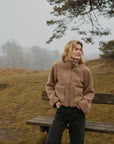 NEO NOIR JACKA EFFA TEDDY TAUPE_99817.jpg