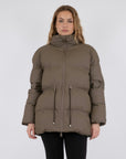 NEO NOIR JACKA MAYRA C PUFFER DARK TAUPE_91810.jpg