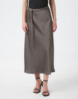 NEO NOIR KJOL INNELL HEAVY SATEEN WARM GREY_99571.jpg