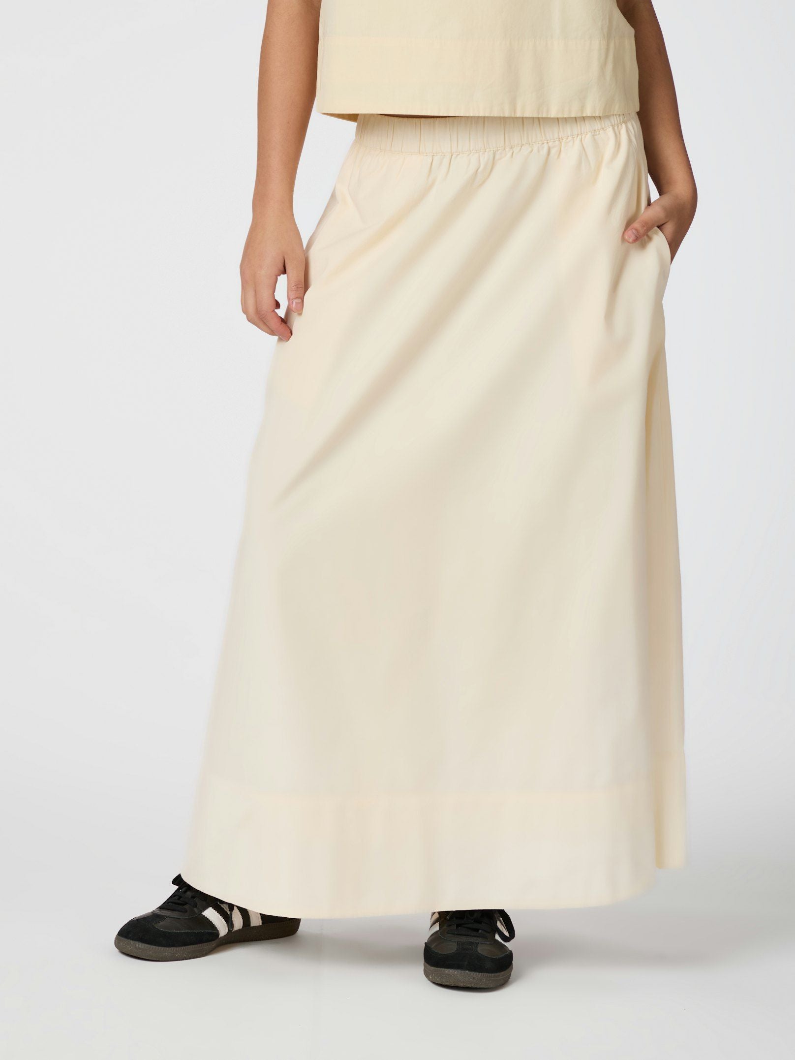 NEO NOIR KJOL LINK POPLIN LIGHT YELLOW_99264.jpg