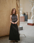 NEO NOIR KJOL RAYA FAUX BLACK_105366.jpg