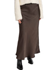NEO NOIR KJOL VICKY HEAVY SATEEN DARK BROWN_84357.jpg