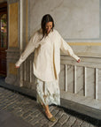 NEO NOIR KJOL YELINA HEAVY CHAMPAGNE_110745.jpg
