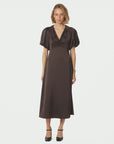 NEO NOIR KLÄNNING ILLANA HEAVY DARK BROWN_102784.jpg