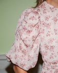 NEO NOIR KLÄNNING KIKKA CHIFFON FLOWER ROSE_107349.jpg