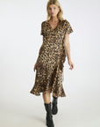 NEO NOIR KLÄNNING MAGGA LEOPARD_89329.jpg