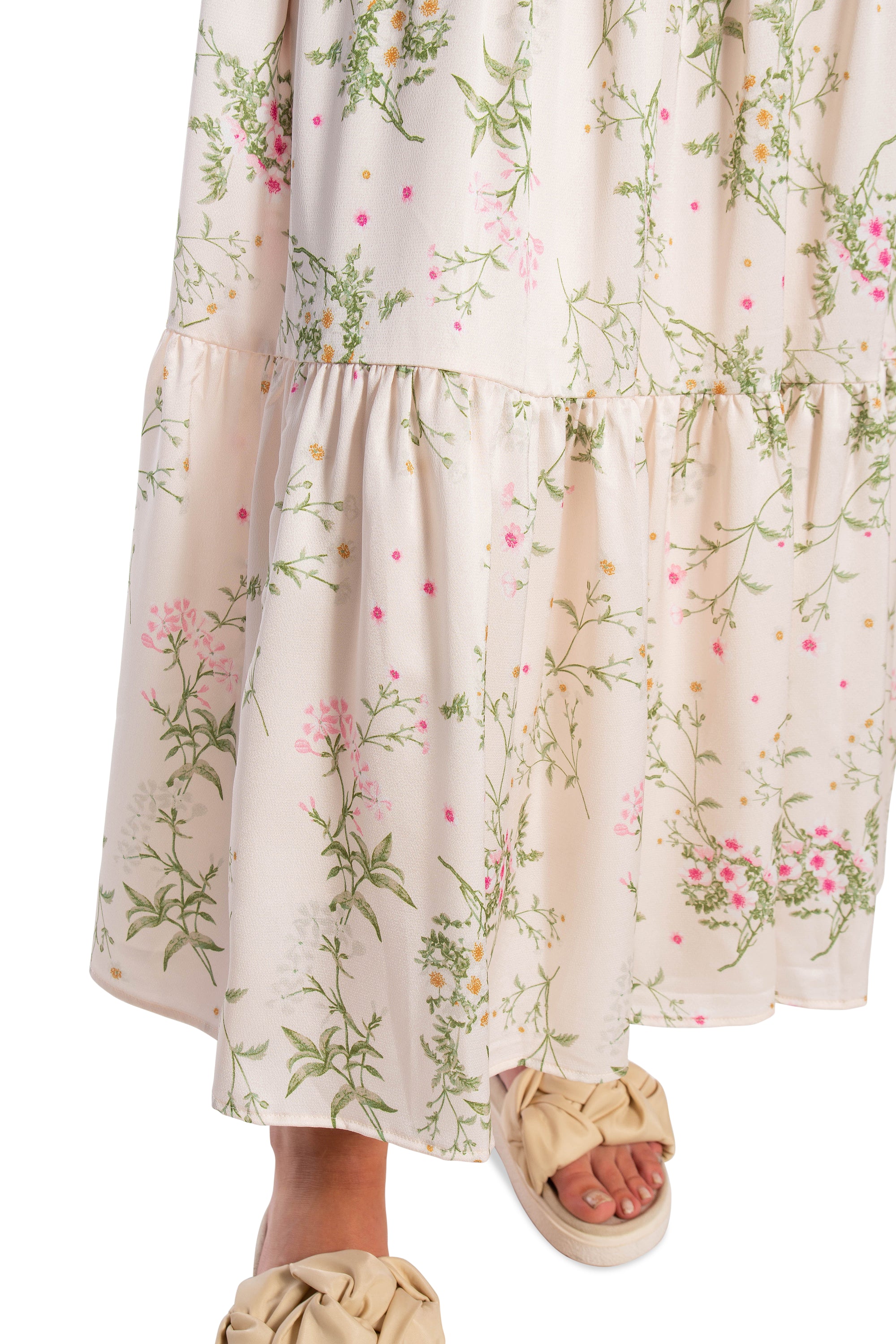NEO NOIR KLÄNNING MESSINA FLOWER FIELD OFF WHITE_89162.jpg