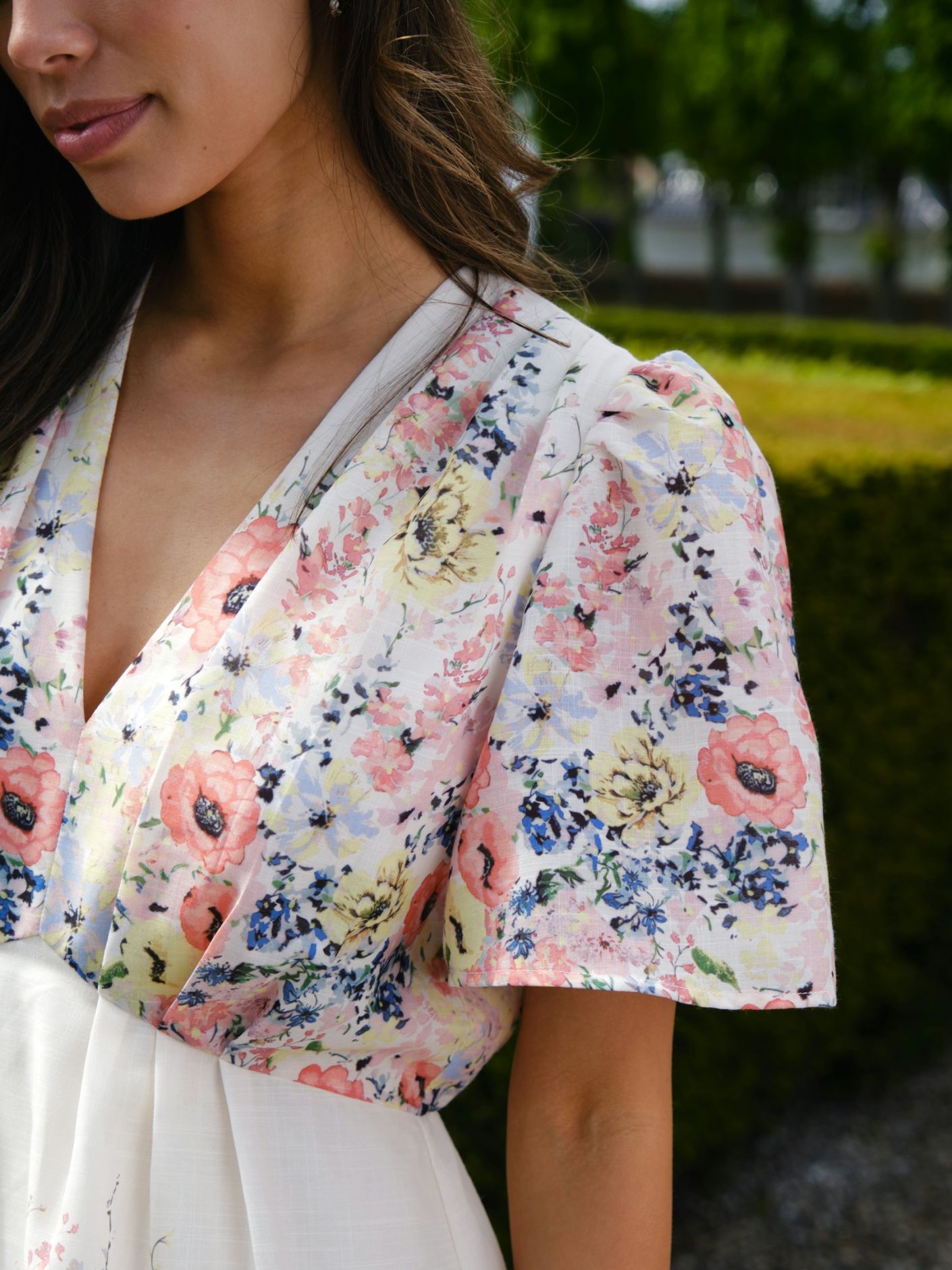 NEO NOIR KLÄNNING SHENA FLOWER PRINT CREME_99442.jpg