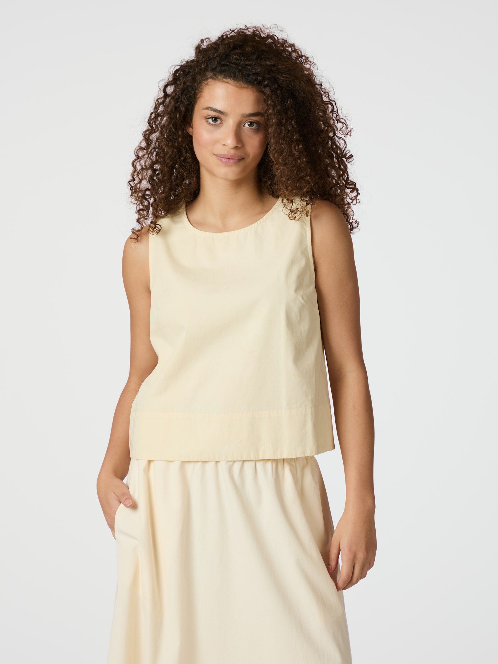 NEO NOIR TOPP POLLY C POPLIN LIGHT YELLOW_99270.jpg