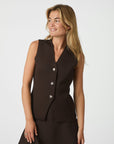 NEO NOIR VÄST SWAY SMOOTH DARK BROWN_101317.jpg