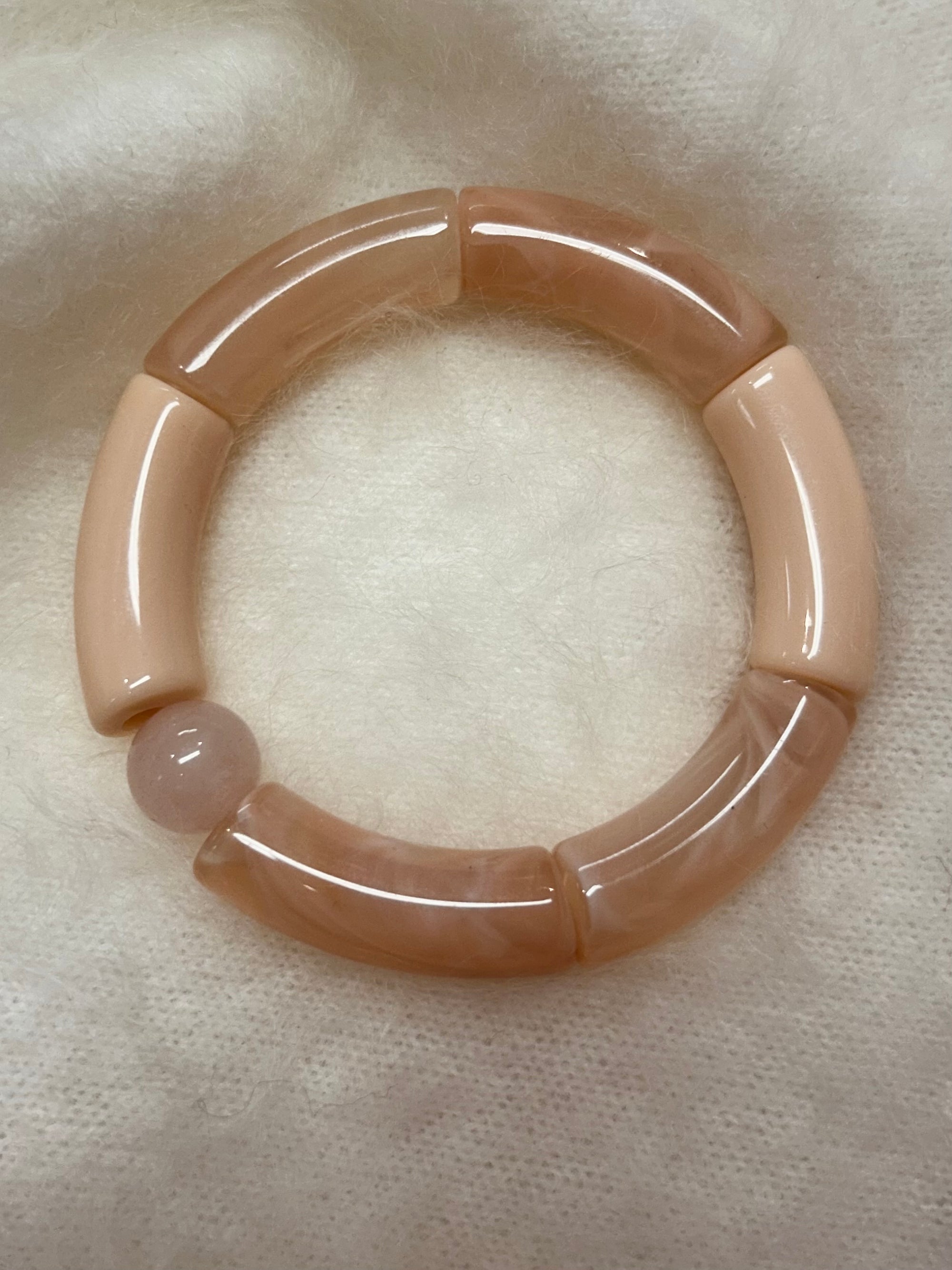 ARMBAND ACRYLIC OLD ROSE_108628.jpg