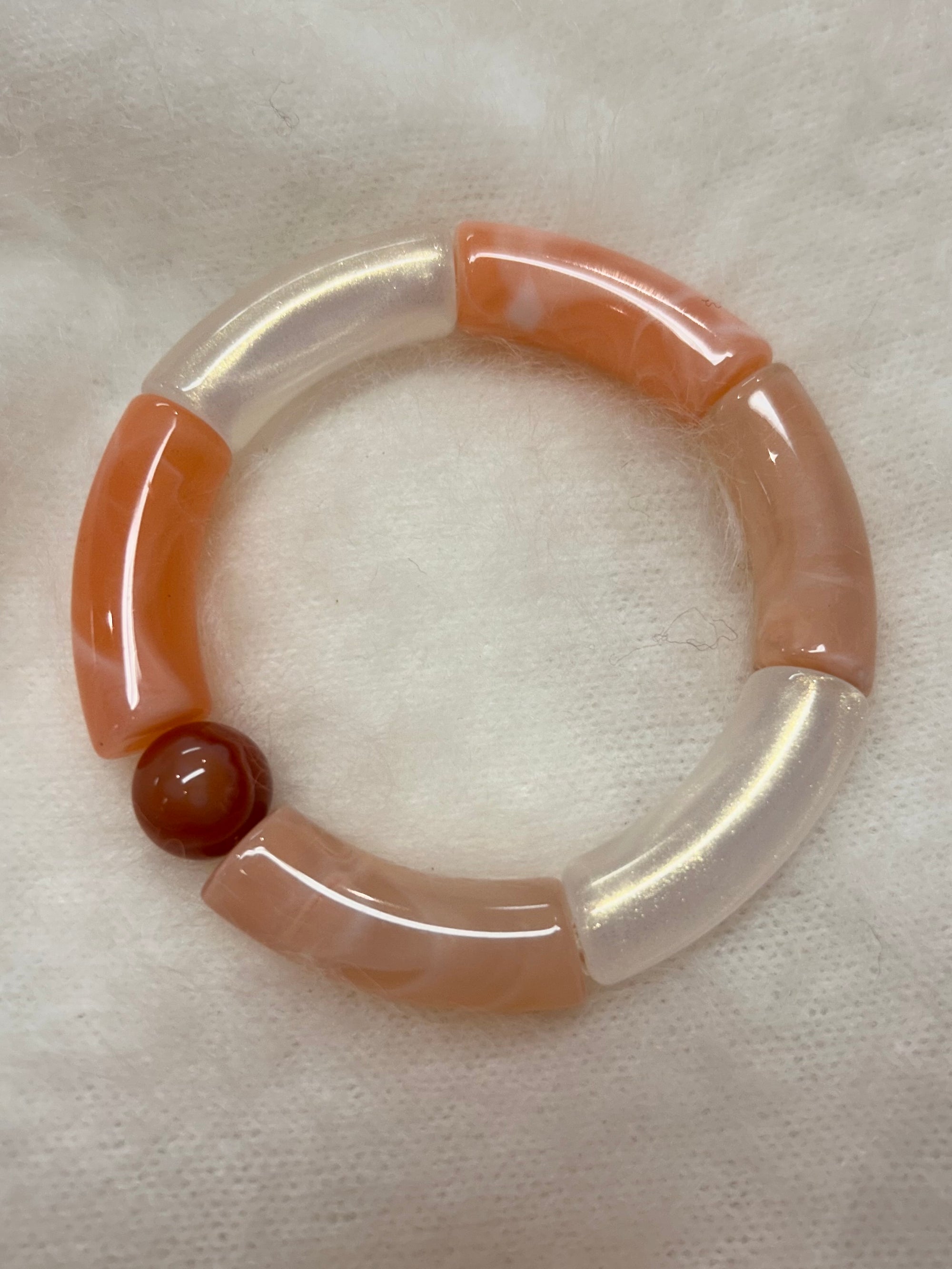 ARMBAND ACRYLIC RESIN PINK_108629.jpg