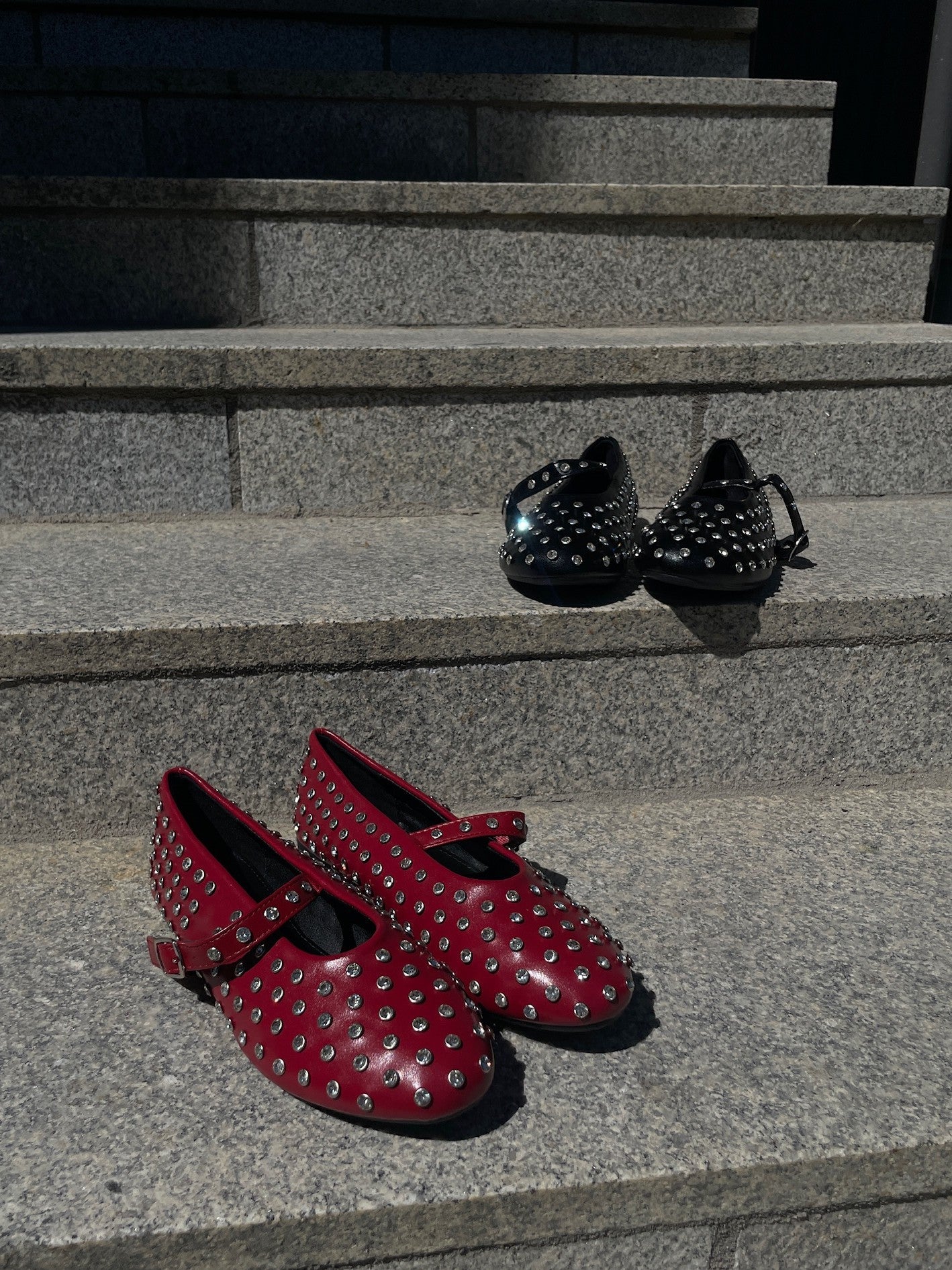 BALLERINA SPARKLE STUDS MARY JANE CARMINE_110730.jpg