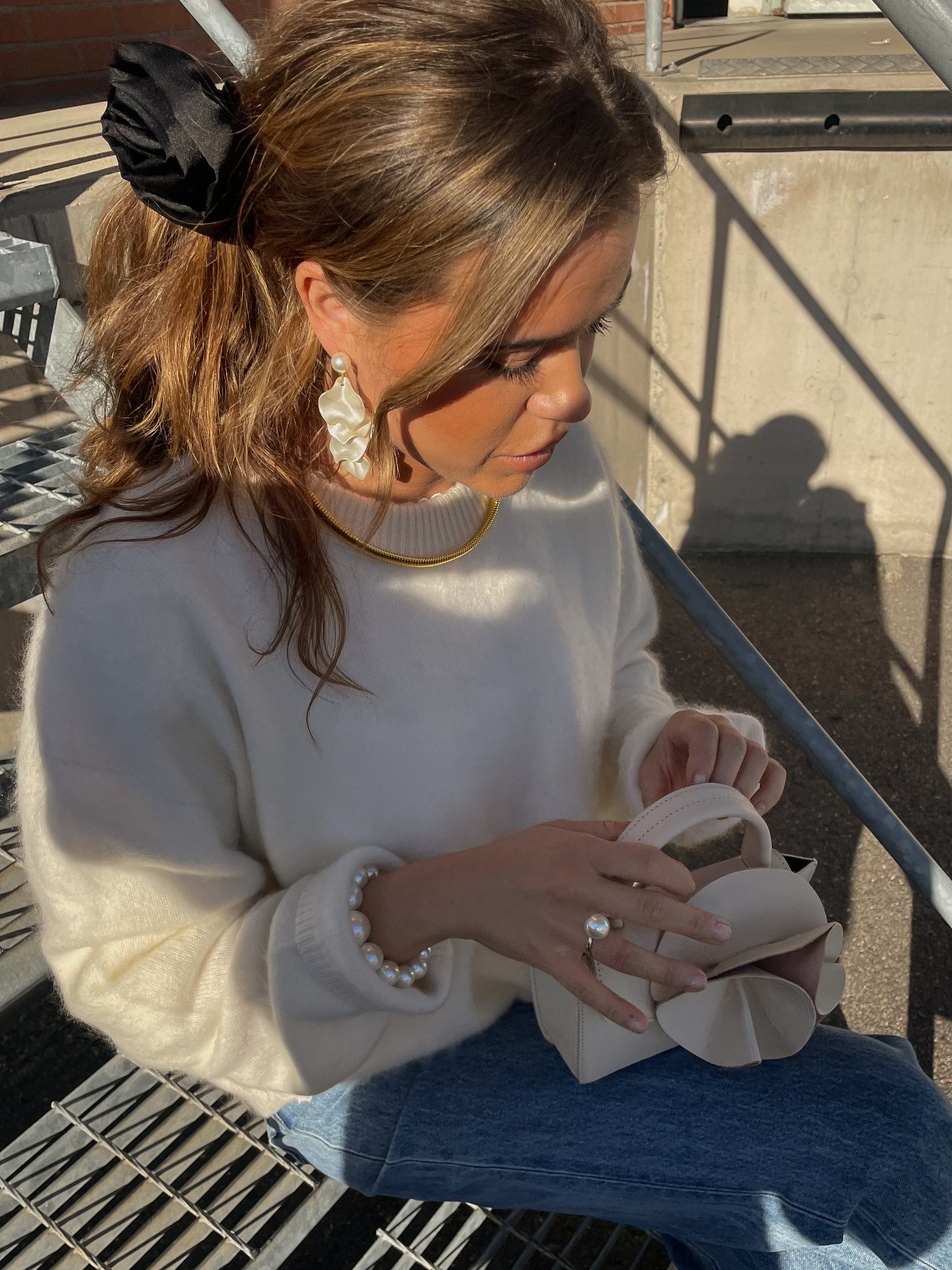 BOW19 DETAILS  RING PEARL GOLD _86211.jpg