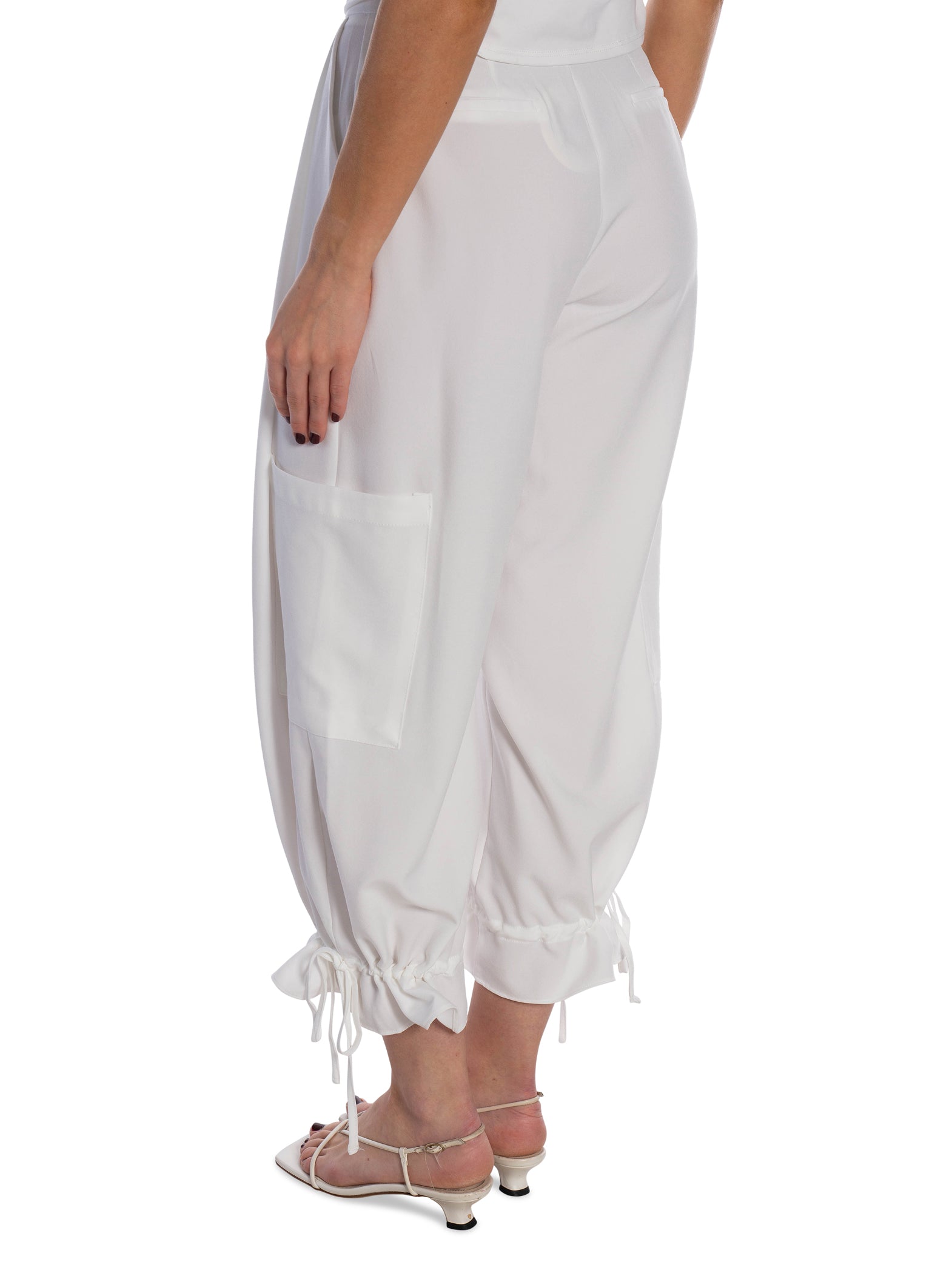 BYXA FLOWY DRAWSTRING WHITE_109358.jpg