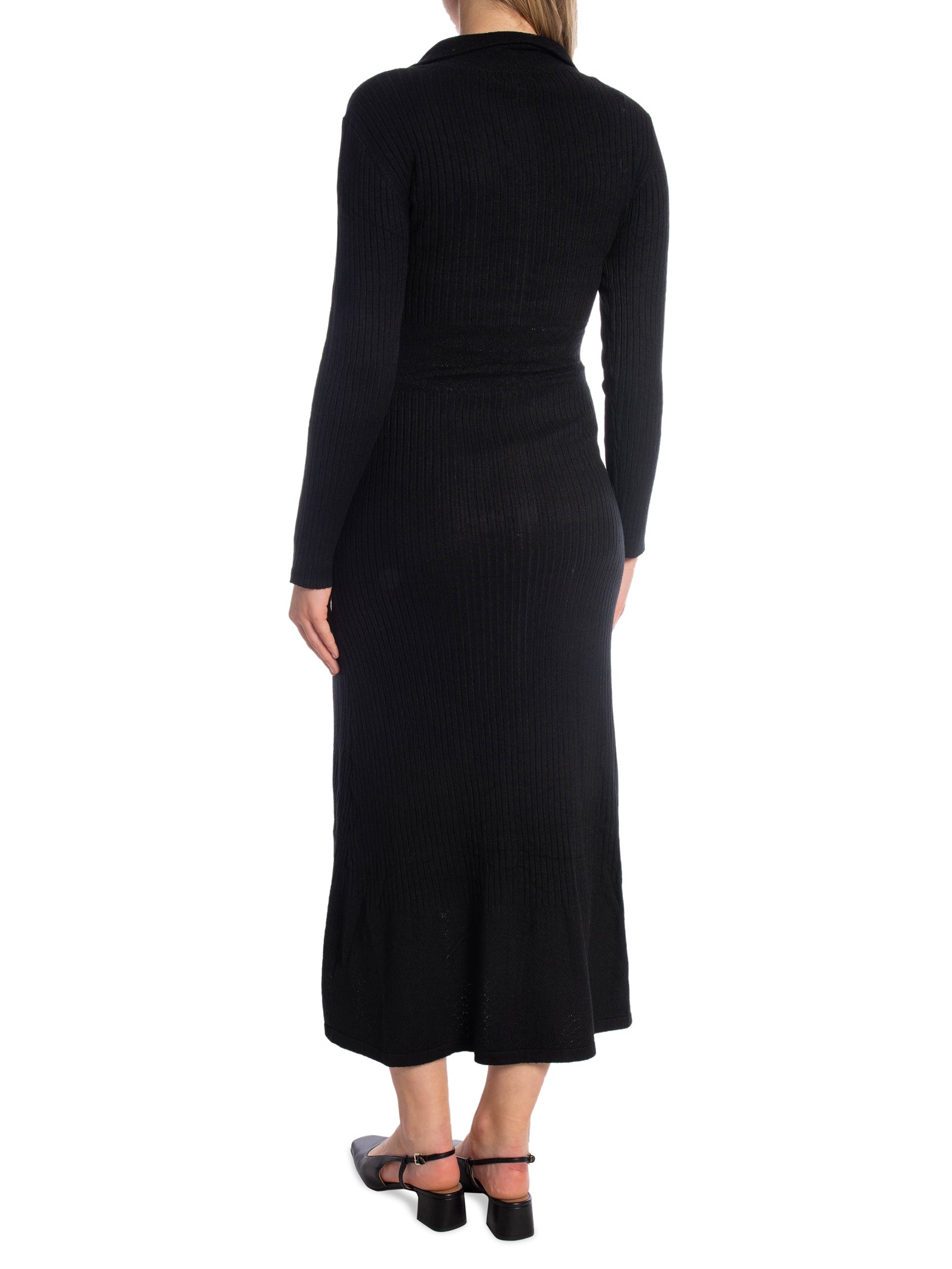 COPPEROSE KLÄNNING LONG KNIT BUTTON BLACK_93357.jpg
