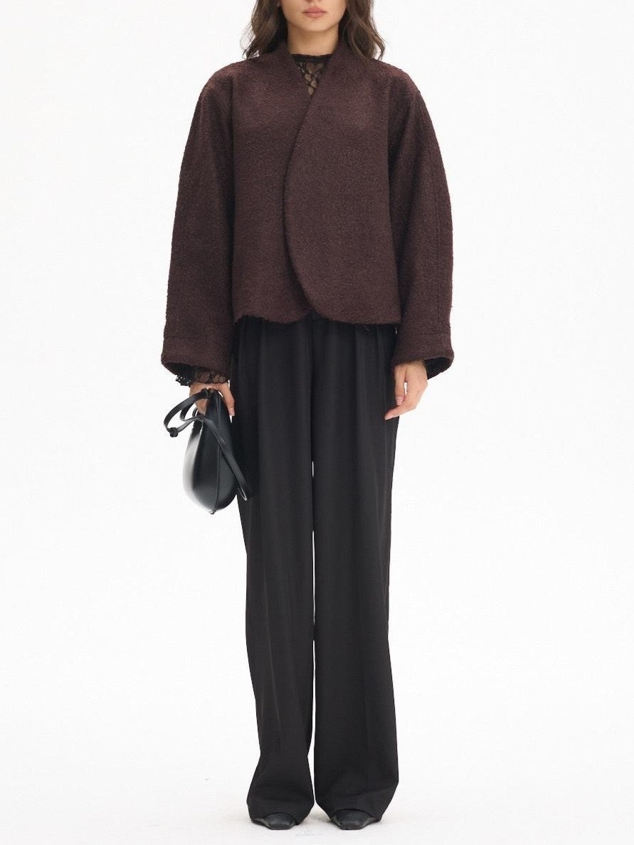 JACKA COLLARLESS BOUCLÉ SHORT DARK BROWN_106448.jpg