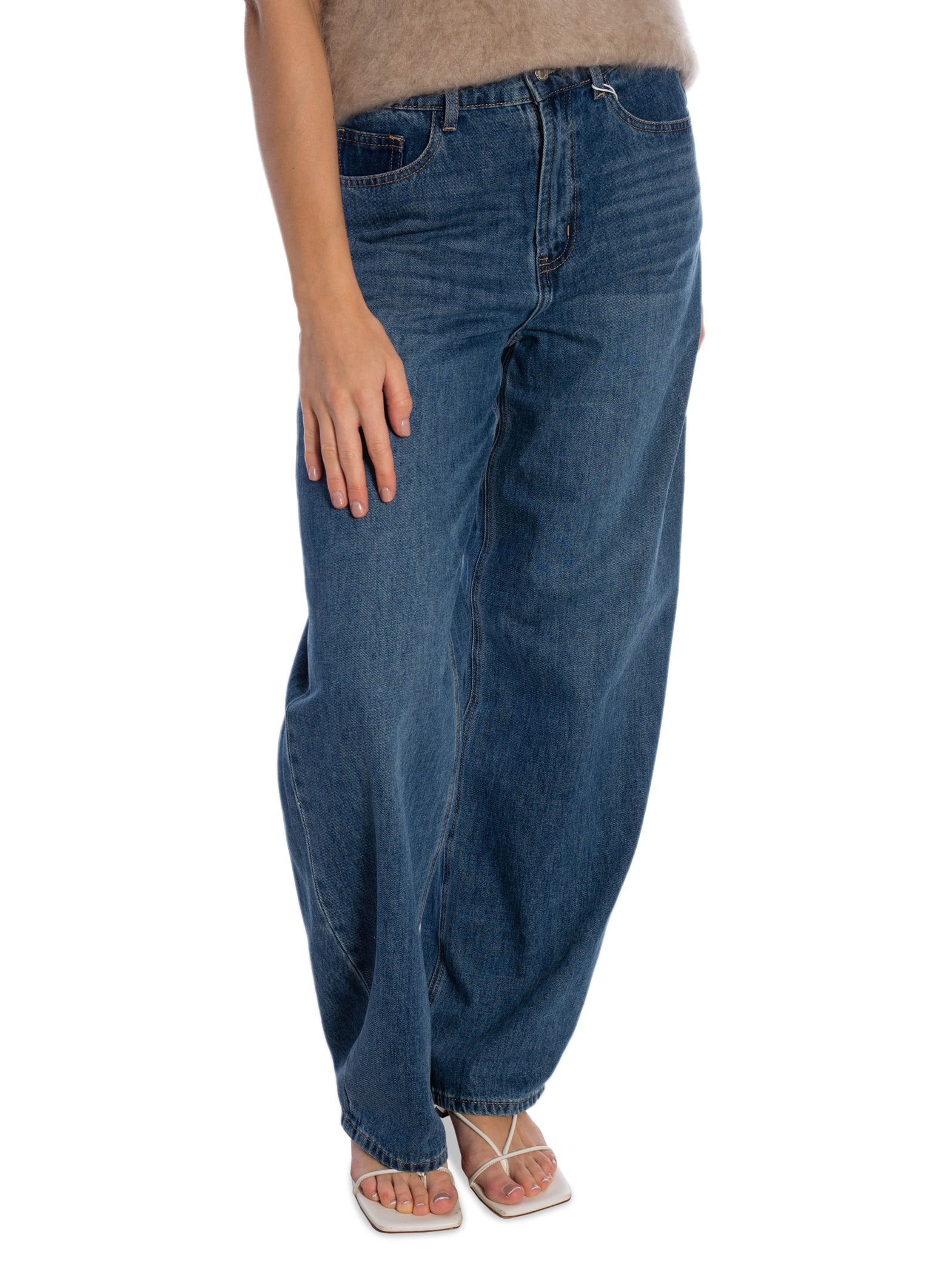 JEANS BROWN BARREL BLUE_109711.jpg