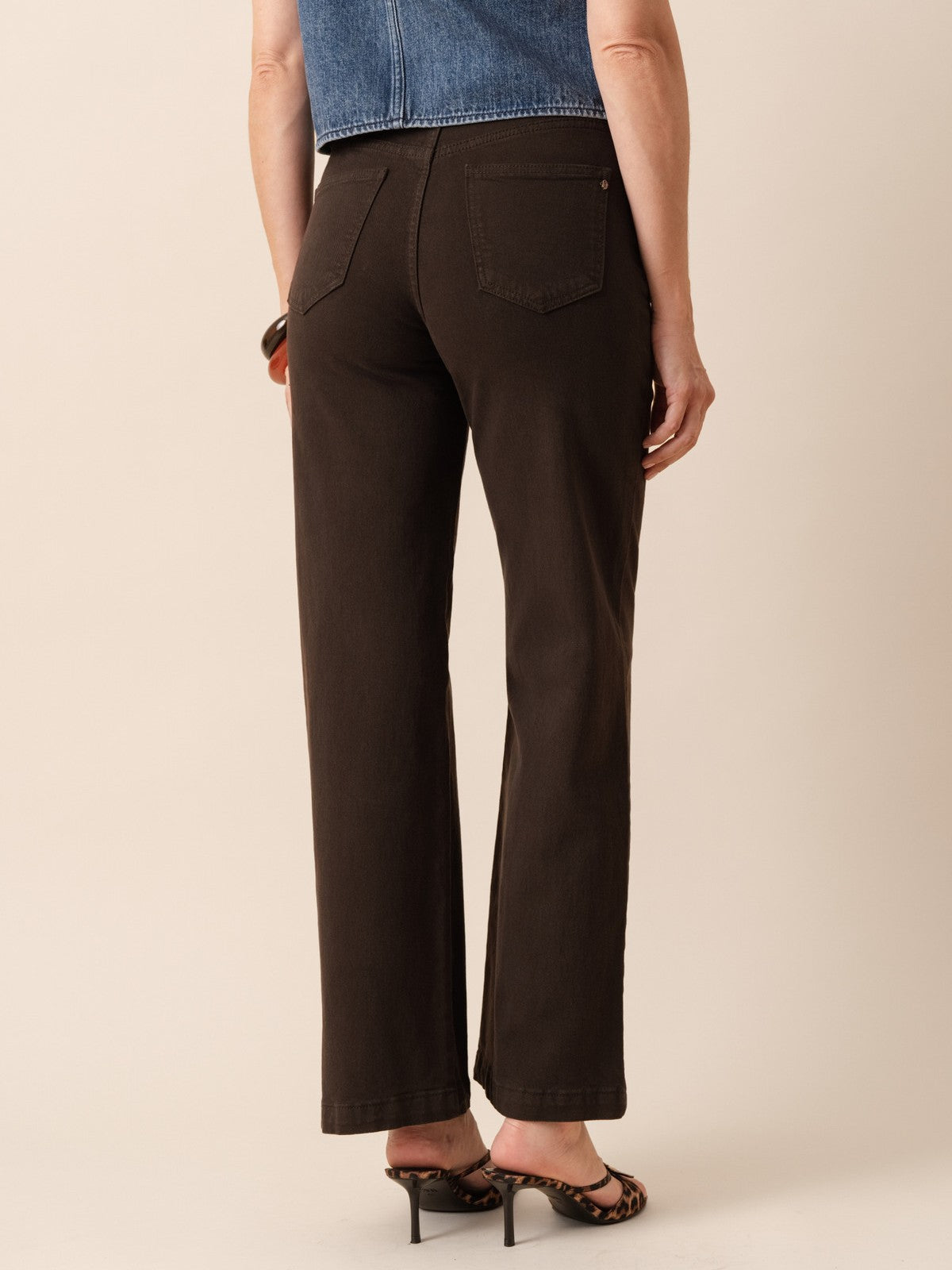JEANS MONA SLIGHT FLARE MARRON_114691.jpg