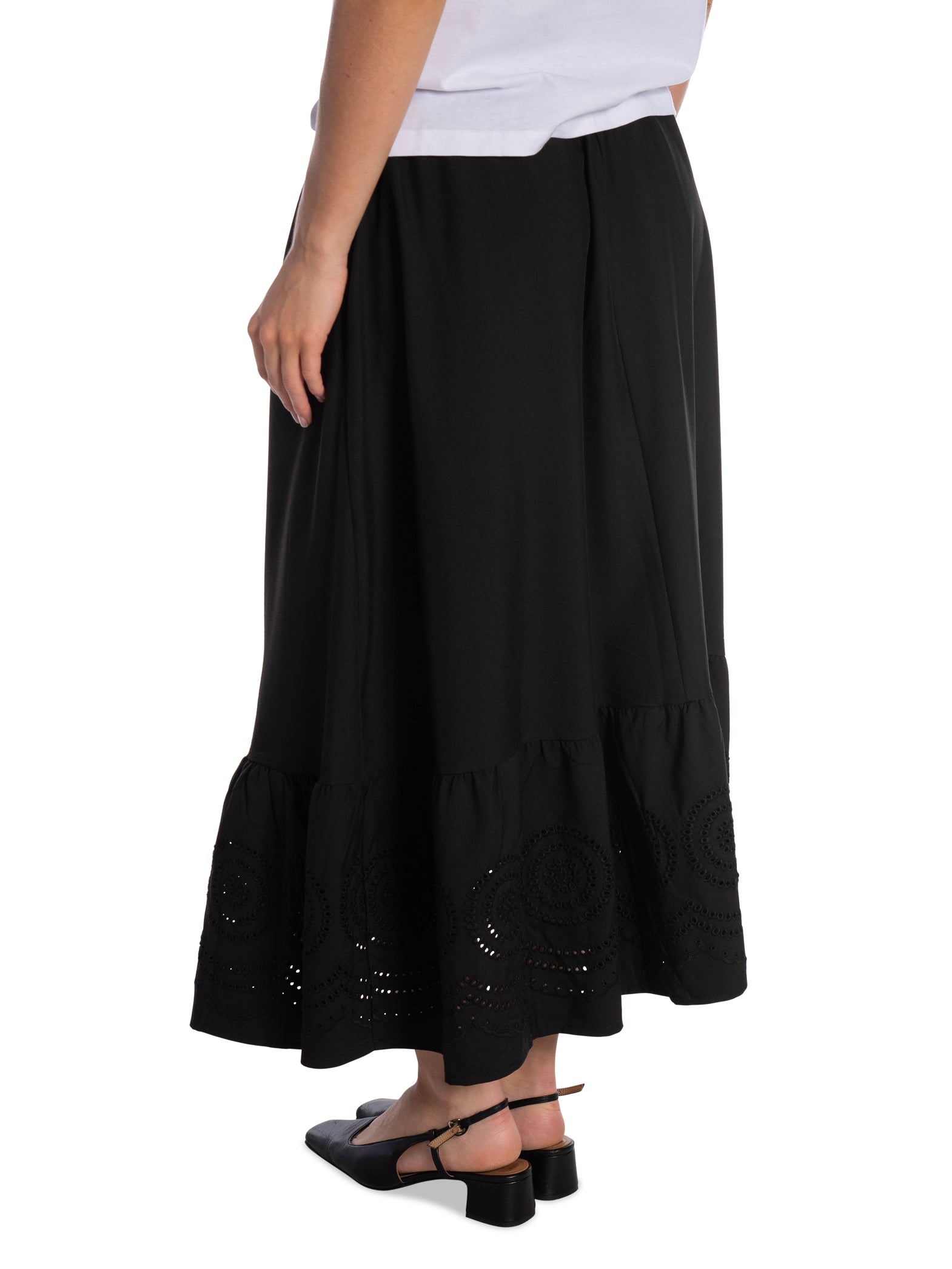 KJOL LONG EYELET LACE BLACK_111030.jpg