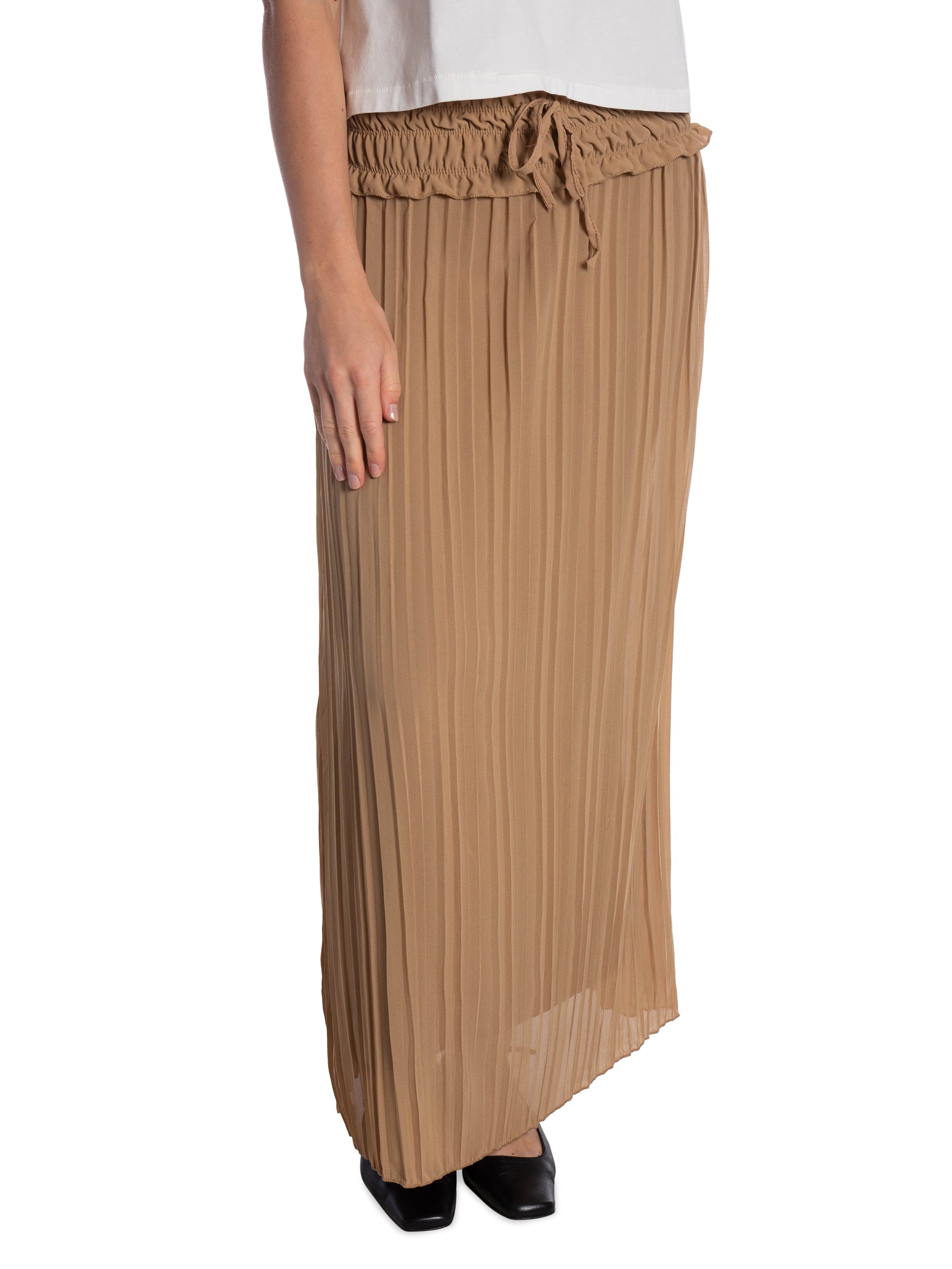 KJOL LONG PLEATED CAMEL_110756.jpg