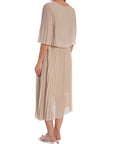 KLÄNNING ELEGANT PLEATED LONG BEIGE_109365.jpg