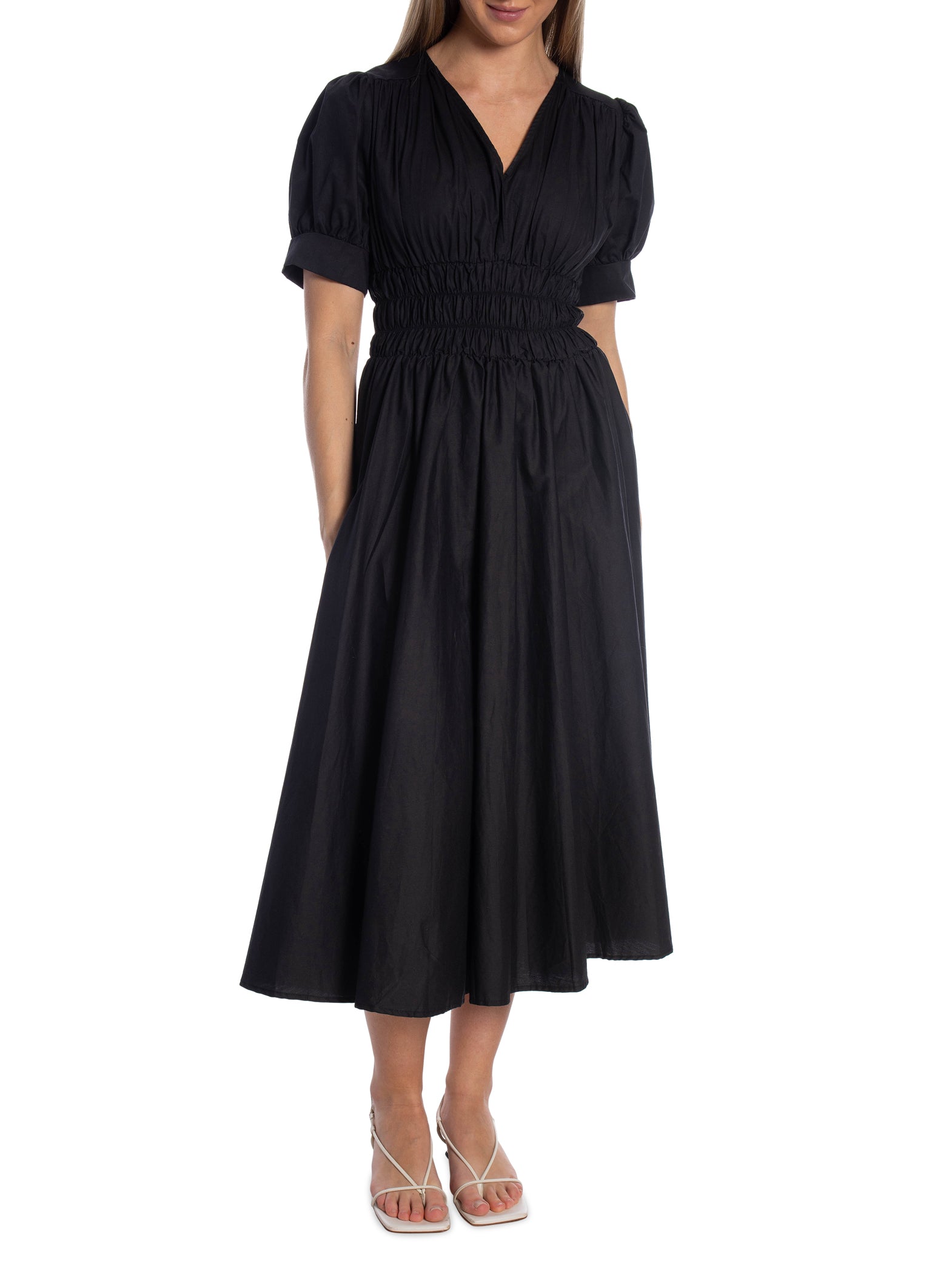 KLÄNNING V-NECK SMOCKING NOIR_108546.jpg