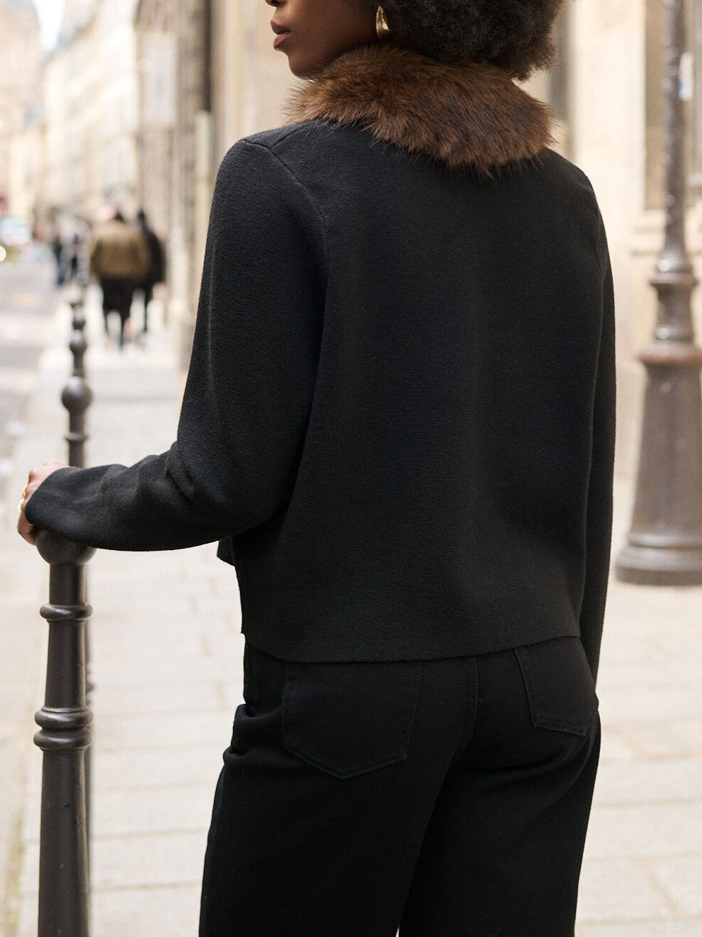 KOFTA FAUX FUR COLLAR KNIT BLACK_114180.jpg