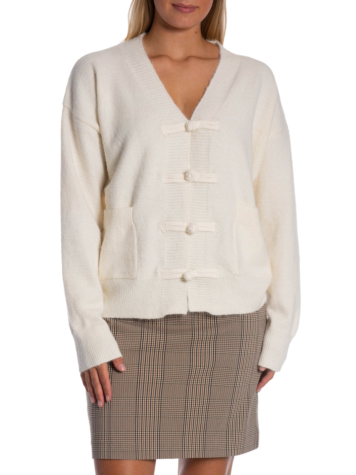 KOFTA TOGGLE ORIENTAL BUTTON ECRU_113160.jpg