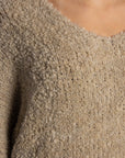 LAFÉE TOPP V-NECK TEDDY TAUPE_93427.jpg