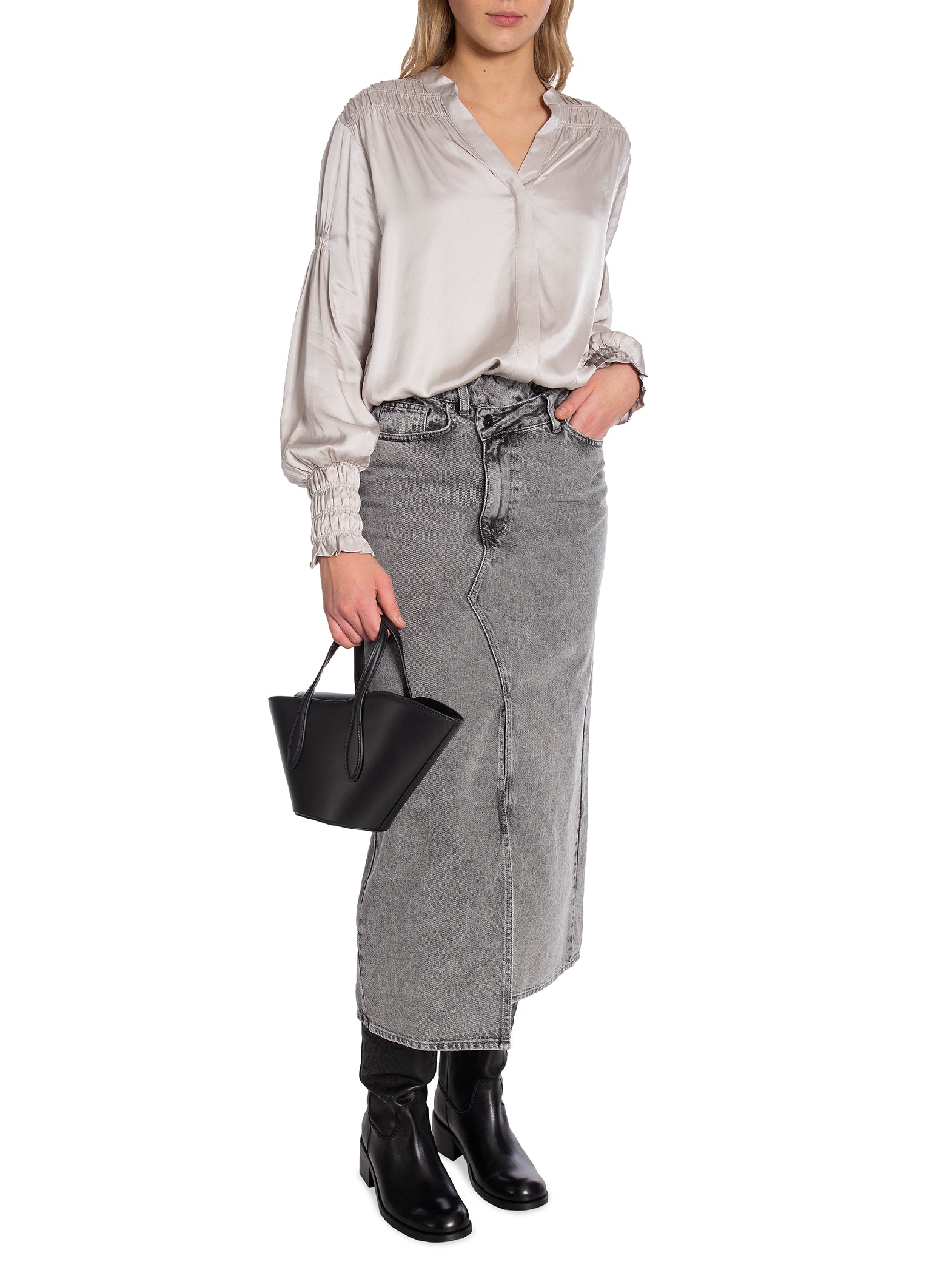 LEVETE ROOM BLUS  ESTEL ICEY GREY_83052.jpg
