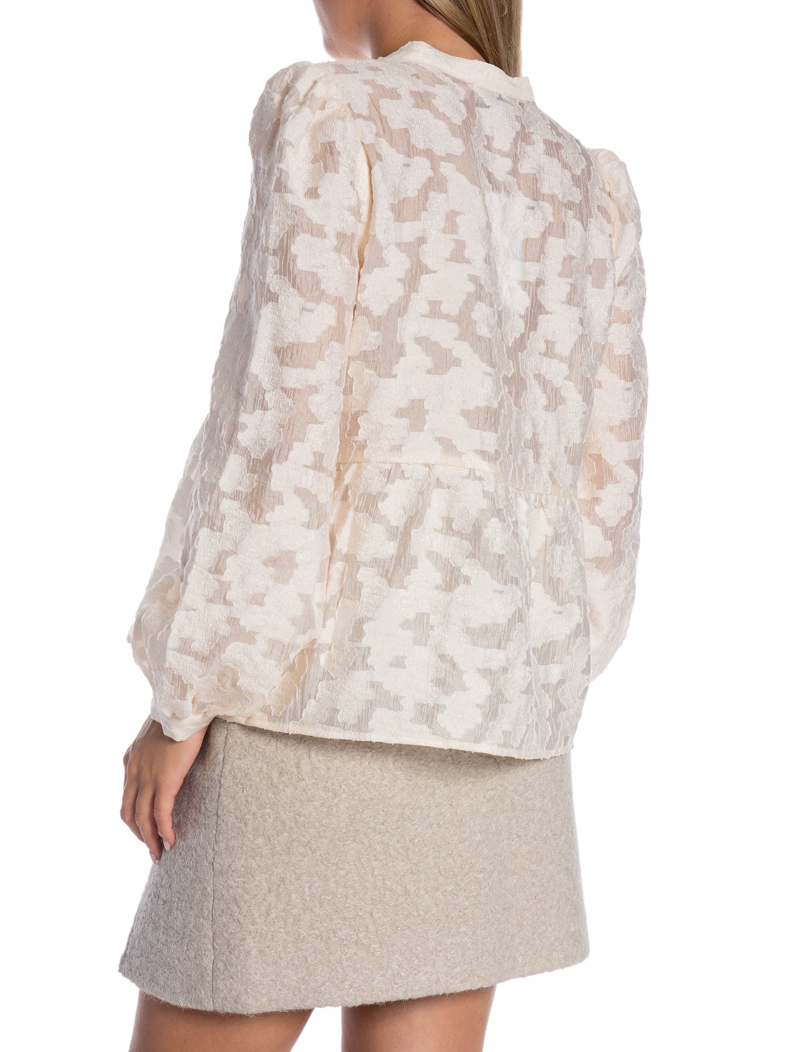 LEVETE ROOM BLUS NOVELLE 2 STAR WHITE _101804.jpg