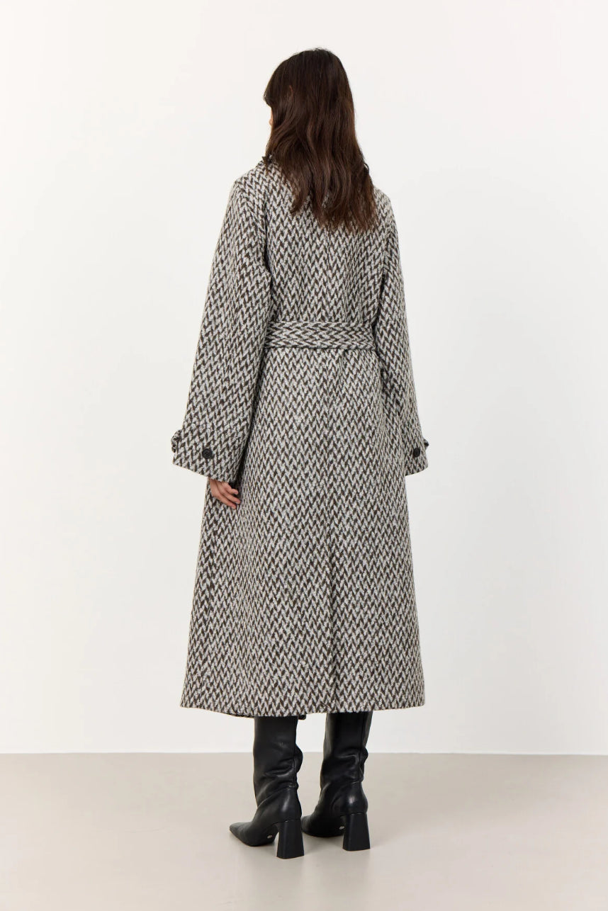 LEVETE ROOM KAPPA MAI 2 DARK BROWN_104383.jpg